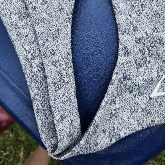 Gymshark - Grey sports bra, size Medium. - Picture 5 of 7